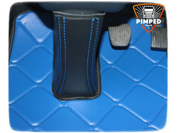 Steering wheel column base cover IVECO